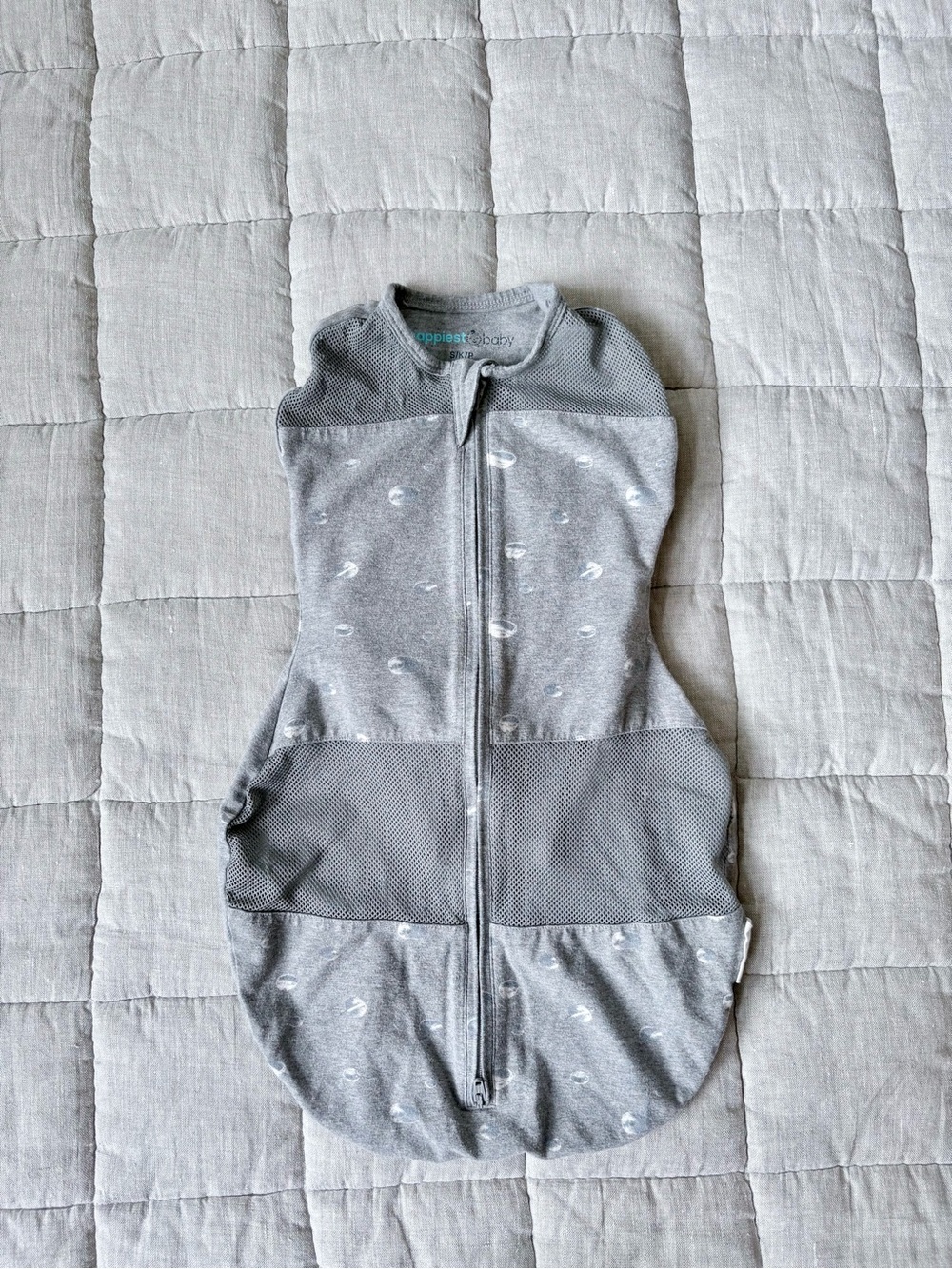 Happiest Baby swaddle, small 5-12lb, grey planets